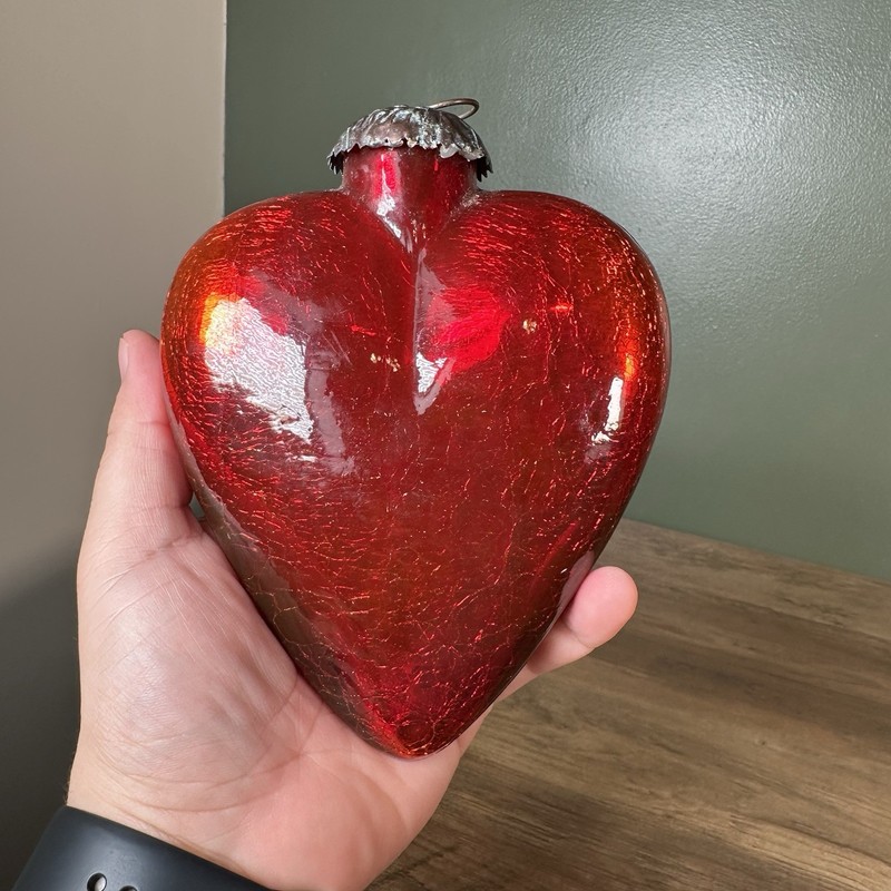 Vintage Iridescent Red Sculptural Heart with Hook / Art Home Decor Shiny (Read)