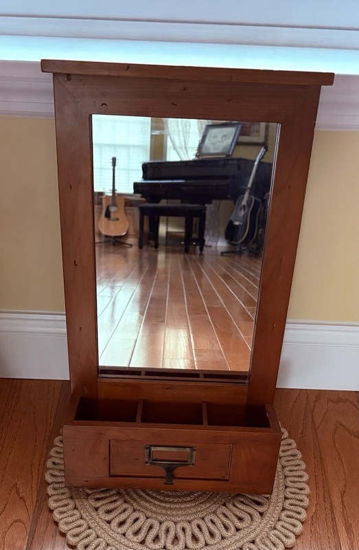 Vintage Wood entryway mirror with 3 open storage organizer compartment 20”x11”