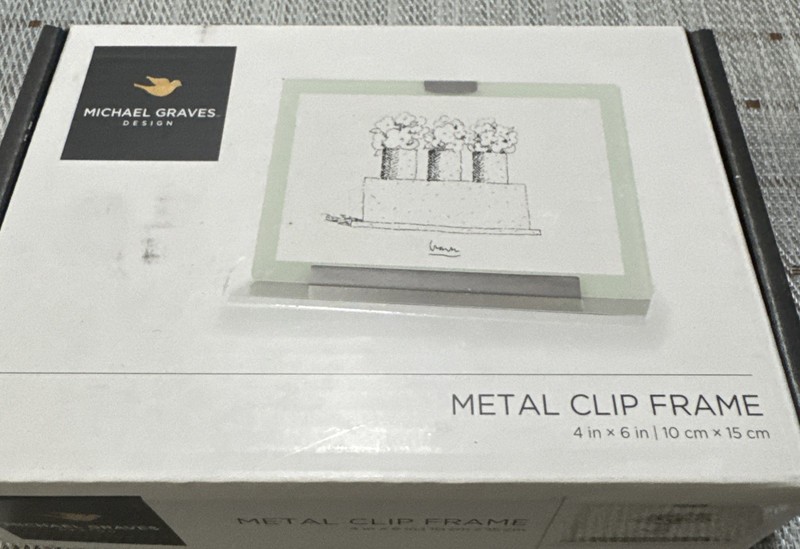 Michael Graves Design Metal Clip Photo Frame Holds Two 4” x 6” Photos Horiz/Vert