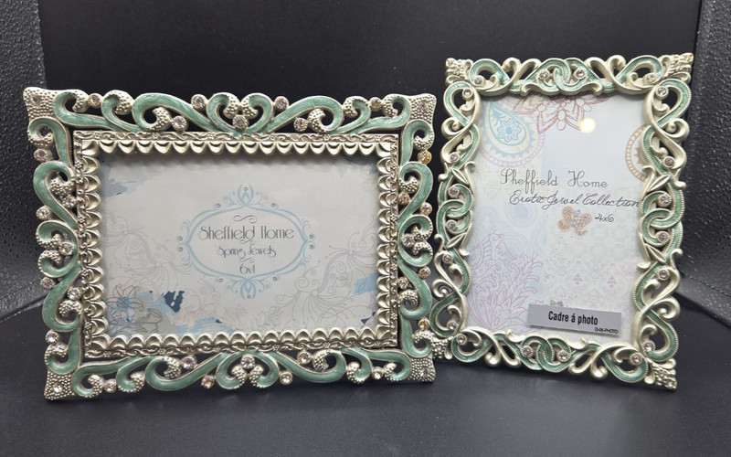 Set of 2 Sheffield Home Jewel Collection 4 x 6 Picture Frames. slight damage