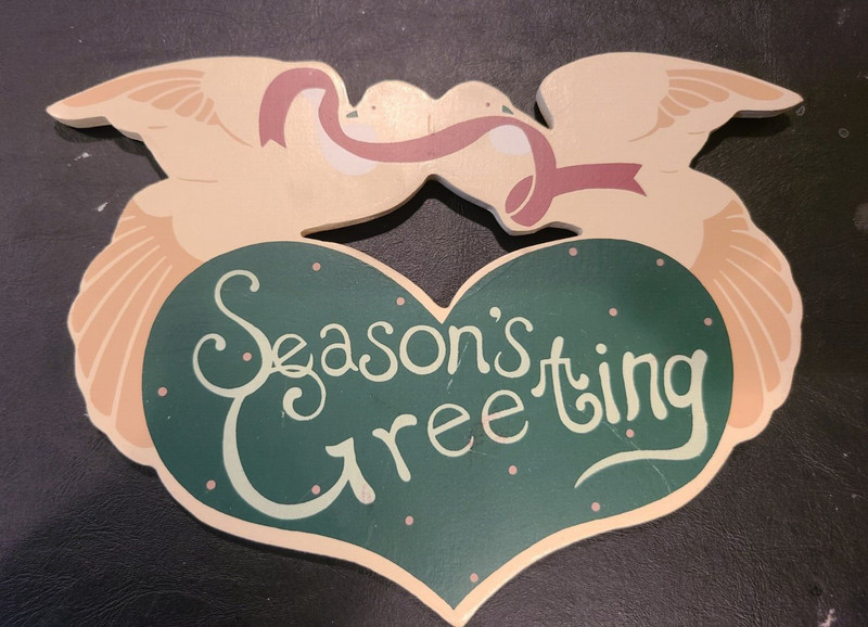 “SEASON’S GREETING” – Wooden Hanging Sign – Doves/Heart Christmas – 8 in x 6 in