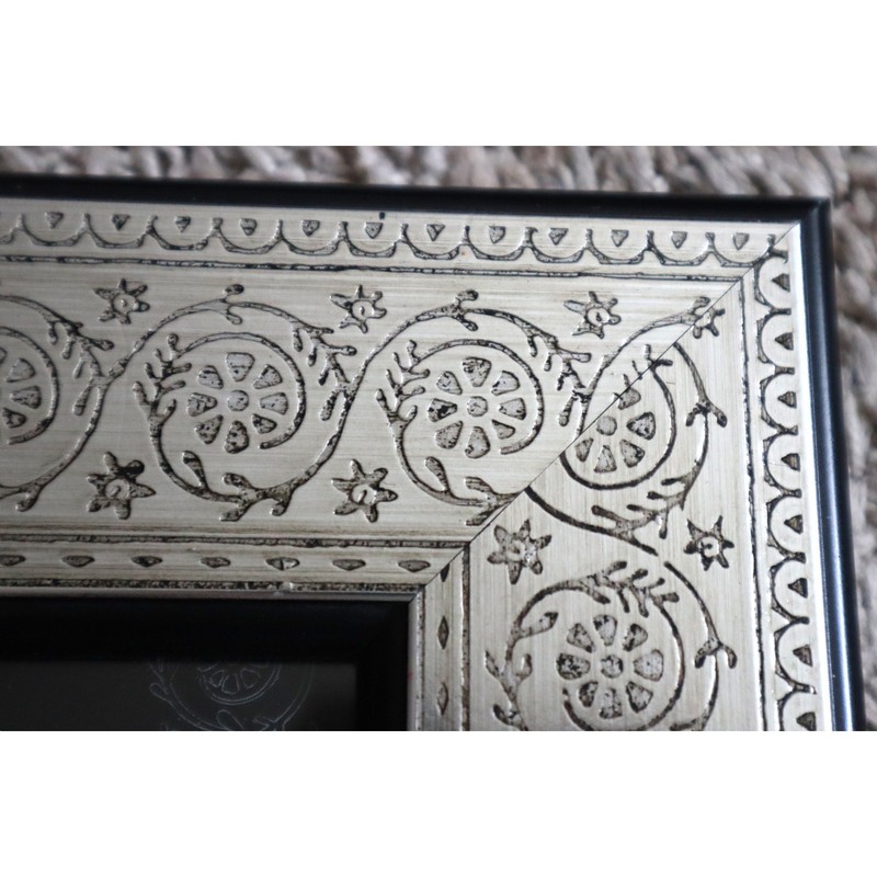 Vintage Anti Silver and Black Ornate Tooled Picture Frame Sheffield Home 6x4 gallery