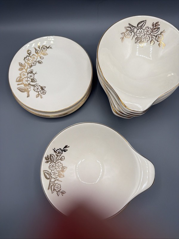 Vtg Set Handled Bowl Plate Set- Knowles USA 52-9 52-7 Gold Rim Floral design gallery
