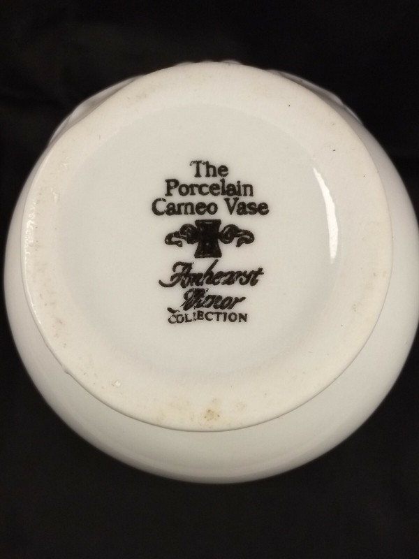 The Cameo Ribbon Vase/Amhearst Manor Collection. gallery