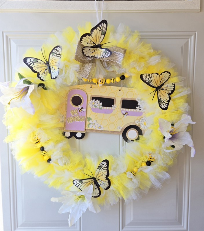 Handmade 20 In Tulle Spring/Summer Yellow & White 🐝🦋 Wreath:Oh Honey Camper