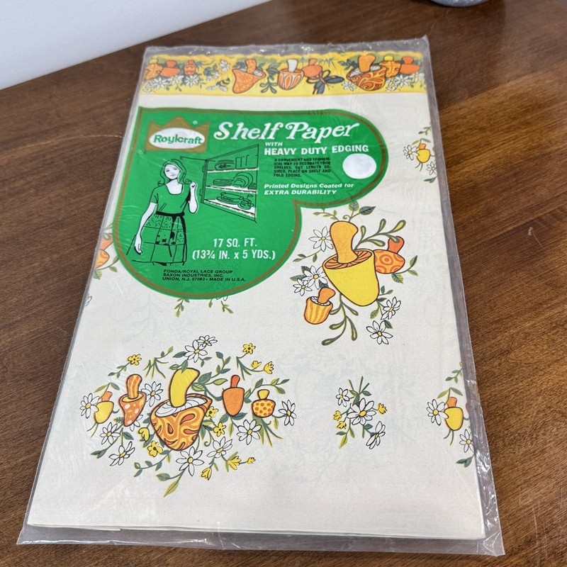 Vintage Roylcraft Mushroom Daisy Shelf Paper Heavy Duty Edging 17 sq ft New Old