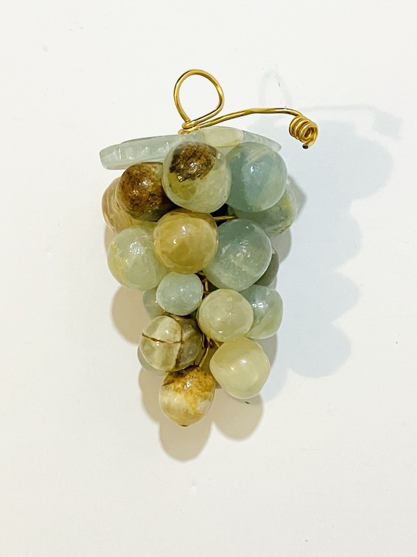 Vintage MCM Italian Onyx Stone Marble Grape Cluster On Gold Wire Hanger
