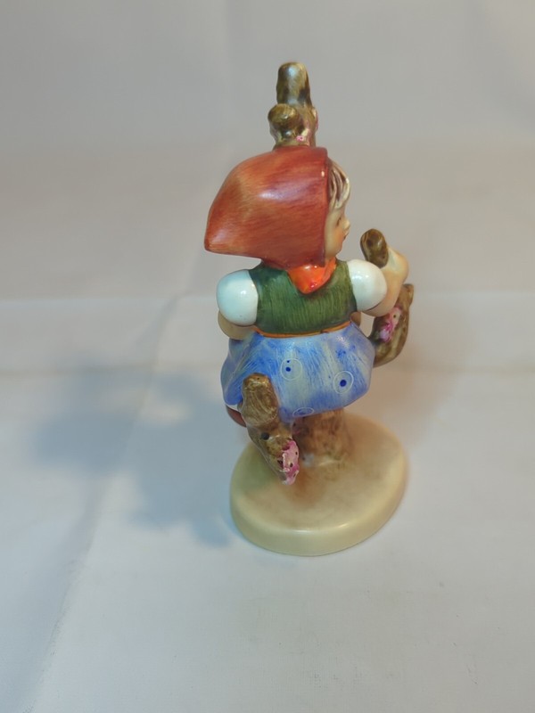 VINTAGE GOEBEL HUMMEL WEST GERMANY 4 3/8" FIGURINE "APPLE TREE GIRL" #141 gallery