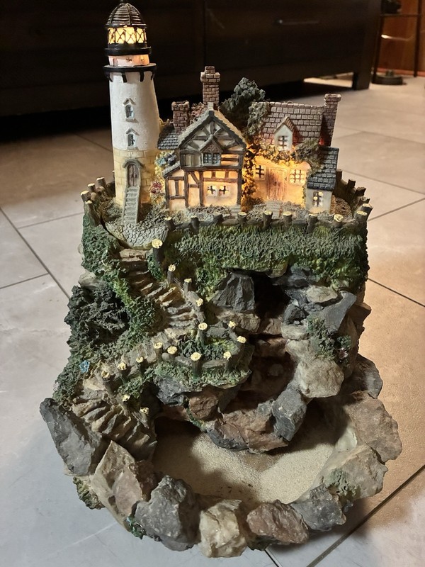 RARE Light-Up Lighthouse Waterfall Fountain Seagull Sounds 12” READ DESCRIPTION