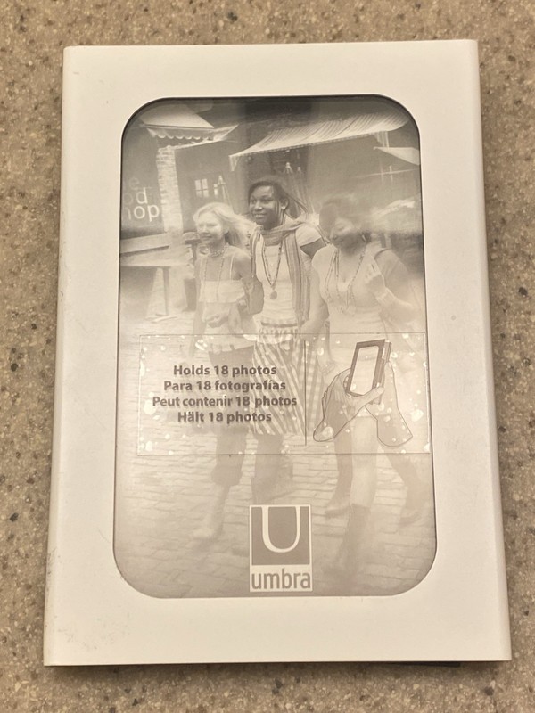 NEW Umbra 18 photo 4×6 Photo Frame White/Silver