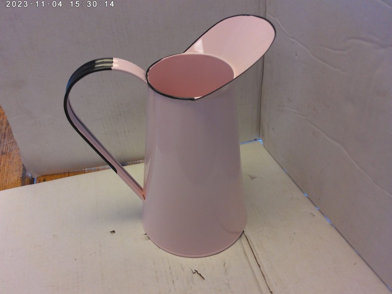 Decorative enamelware water pitcher/ flower vase (pink) 11″ tall x 6″ diameter