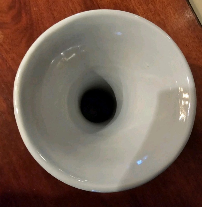 OUD WILLIAMSBURG DELFT Vase C 39 Blue and White Made in Holland "Rare" gallery