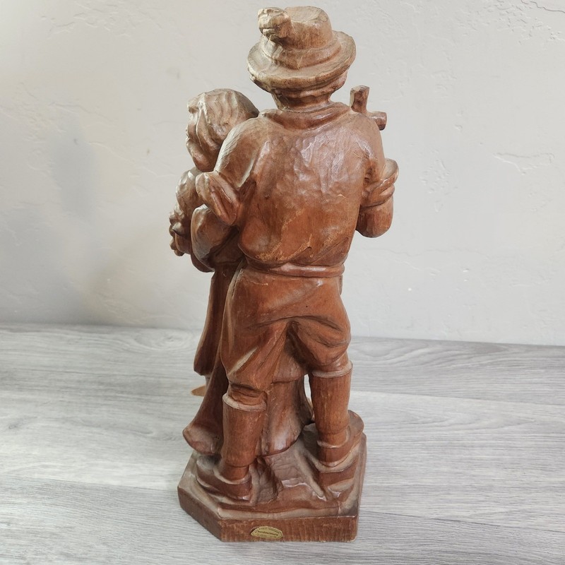 Vintage Hand Carved Wood Couple Farmer Farmerette Peasant Hobo Folk Art Cottage gallery