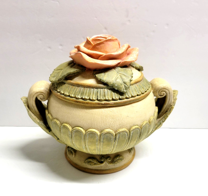 Centerpiece Bowl w/ Peach Rose Lid & Handles / Decorative