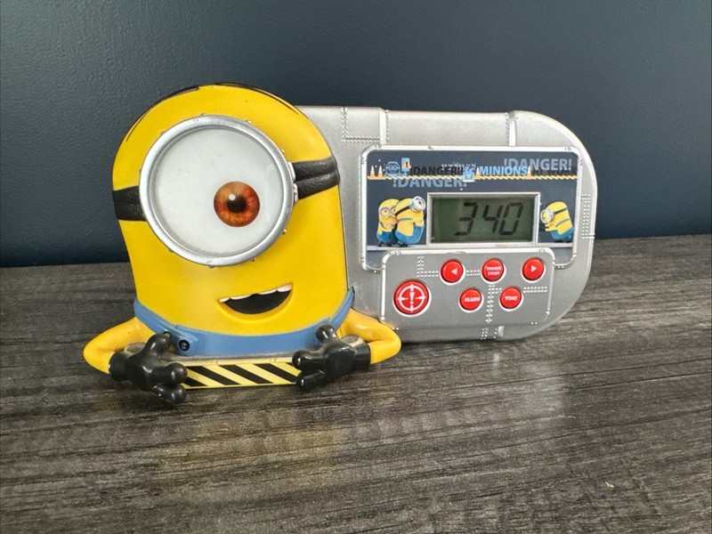 Despicable Me Minions Alarm Clock MS-346 – Talks and Lights Up -Tested
