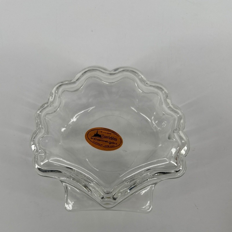 VTG Castlebleu by Coppercraft Guild Glass Shell Dish Trinket Dish Made in Japan gallery