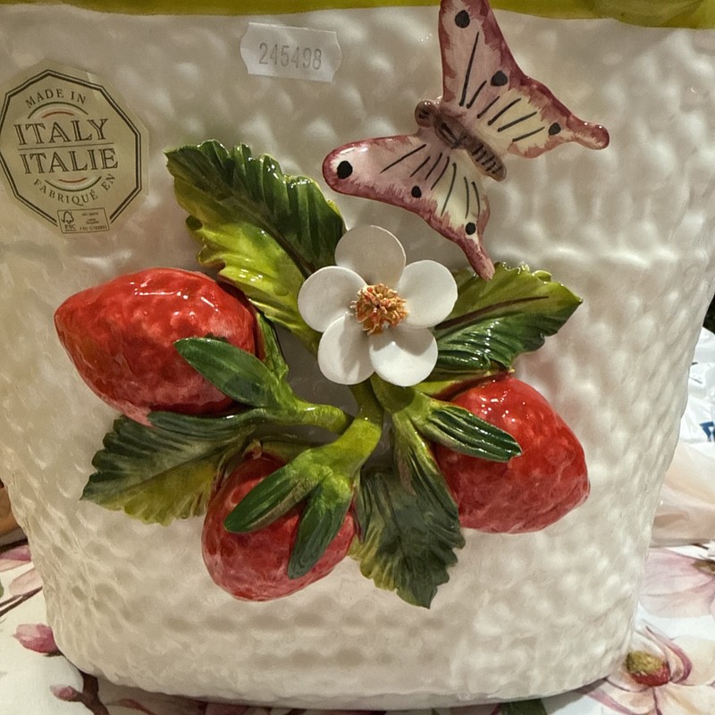 Orgia Bassano Ceramic Hand-Painted Basket Strawberry 3D Design Italy NWT 13.5” gallery