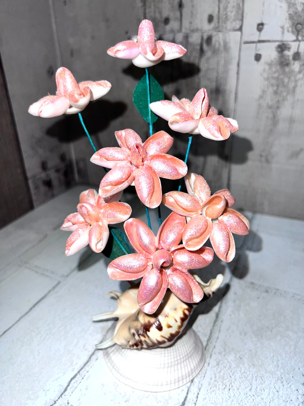 Handcrafted Seashell Floral Arrangement 1960-1970 Philippines
