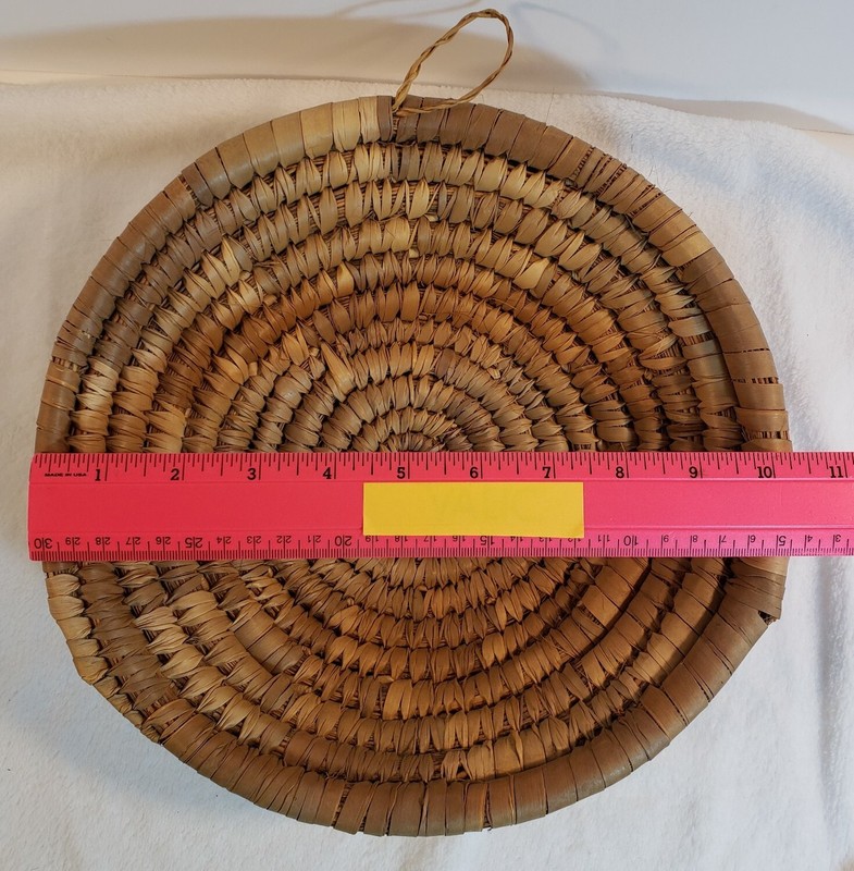 Natural Woven Nesting Basket Decor Set Of 2 gallery