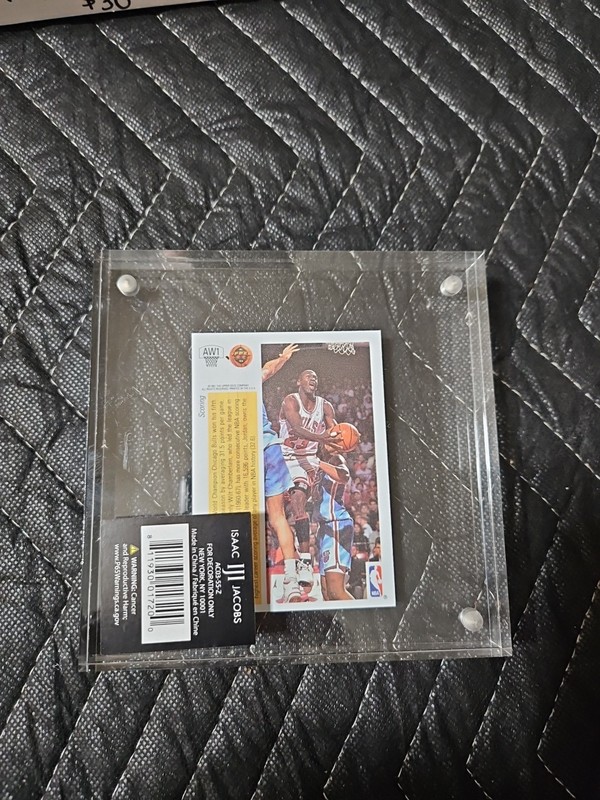 Isaac Jacobs 5″ x 5″ Super Thick 28mm Clear Acrylic Magnetic Block Picture Frame