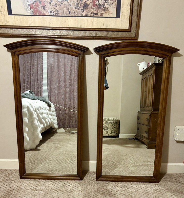 2 Ethan Allen, Classic Manor Collection, Arched Dresser/Wall Mirrors