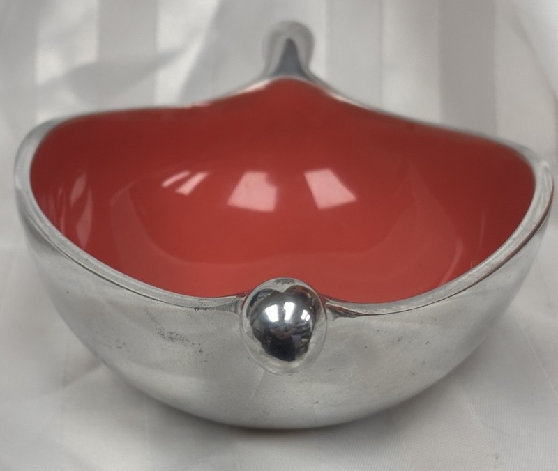 Designer NIMA OBEROI LUNARES Enameled Aluminium POD Bowl Crimson - Modernist gallery