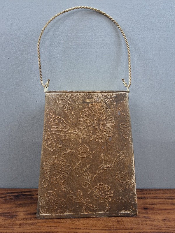 Farmhouse Embossed Metal Hanging Wall Pocket Basket w Handle Distress Painted gallery