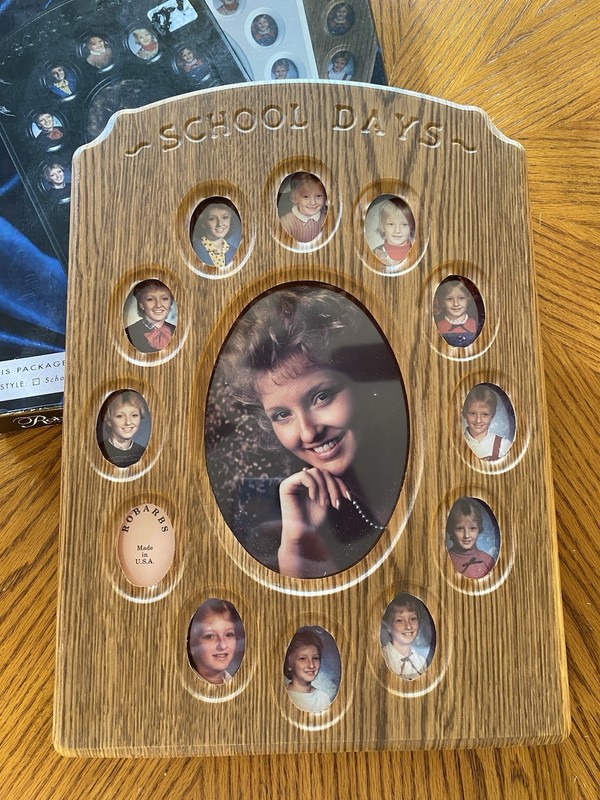 Robarb's SCHOOL DAYS Vintage 80s Solid Oak Wood Photo Frame Pre K - 12 Vintage gallery