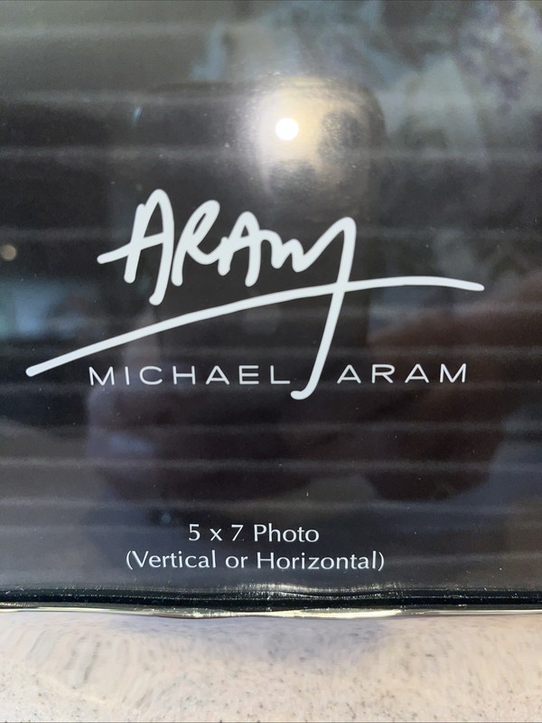 Michael Aram Reflective Wave Photo Frame Overall Size 8x10” For 7x5” Photo Shiny gallery
