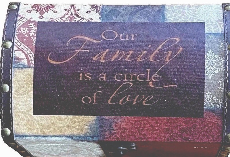 Trunk, Keepsake Box “Our Family Circle of Love” Felt Lined 10”L X 7"W X6"T