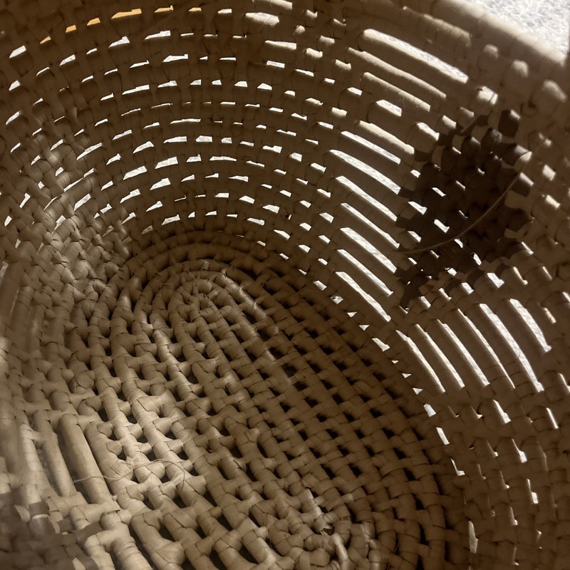 Large Straw Basket With Handles And Lid Handmade Picnic / Storage Oval Shape gallery