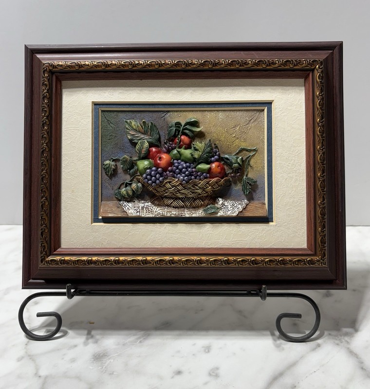 A Richesco 3D Wall Art Plaque Framed Resin Fruit Basket Decor 6.5×8.5