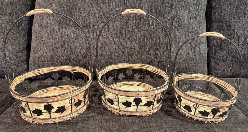 Set 3 Wicker Basket Metal Handle Leaf Design Rustic Farmhouse Decor Vintage Fall