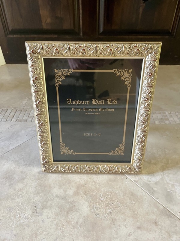 8in x 10in Gold Picture Frame New