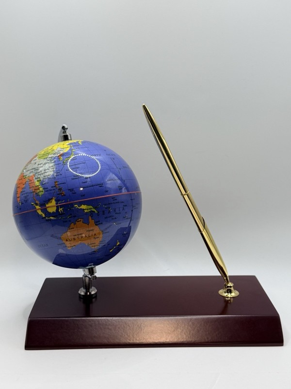 WORLD GLOBE DESK PEN HOLDER. Gold Pen Wood Base By Office Editions NEW IN BOX