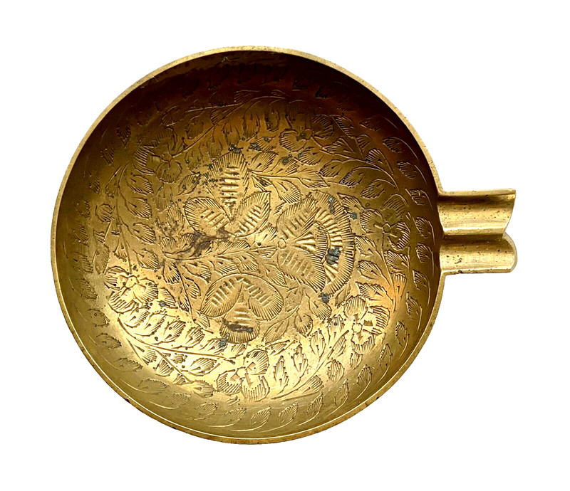 Vintage Mid-Century Hand Tooled Brass Ashtray, 5″ Diameter – India