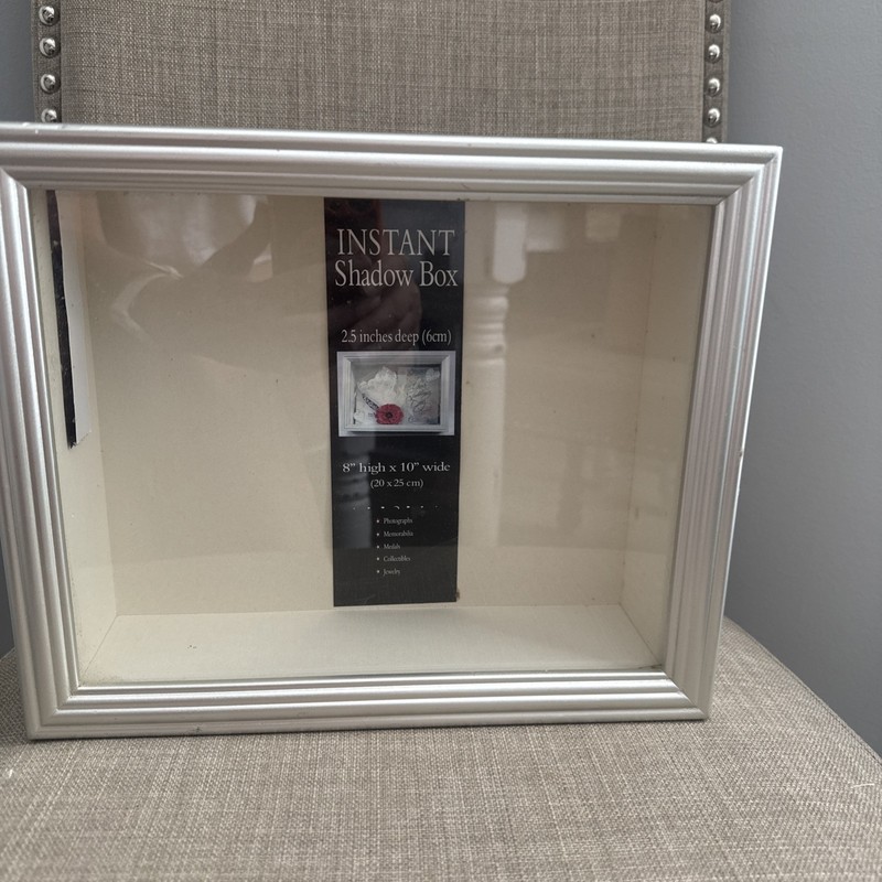 Instant Shadow Box 10 X 13 With Hangers For Vertical Or Horizontal Display
