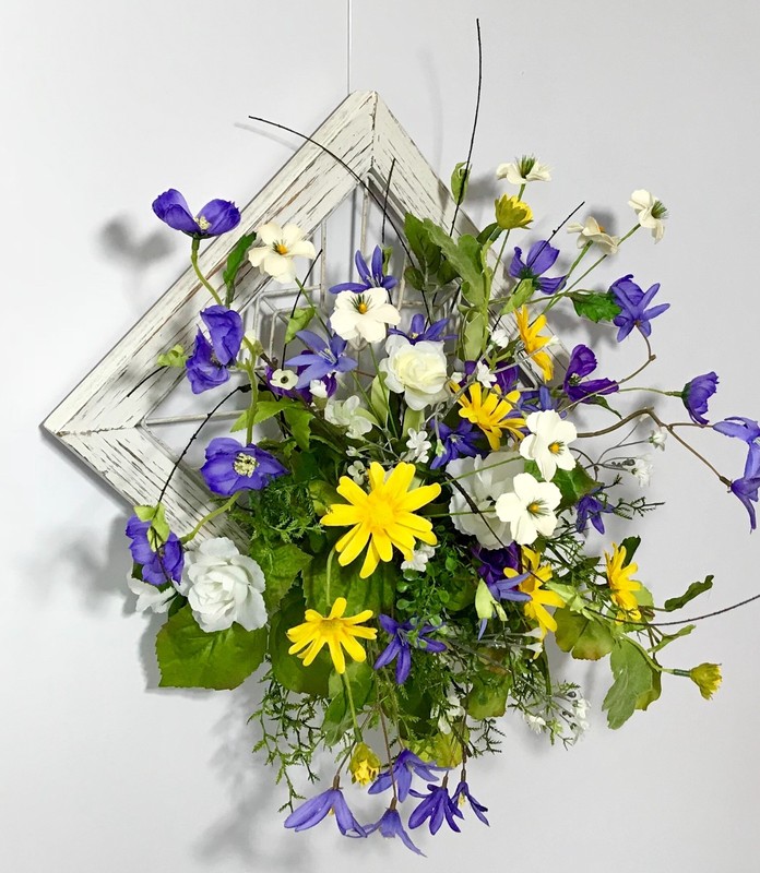 WOODEN FRAME WALL DOOR DECORATION FLORAL ARRANGEMENT FLOWERS METAL WIRE INSERT gallery