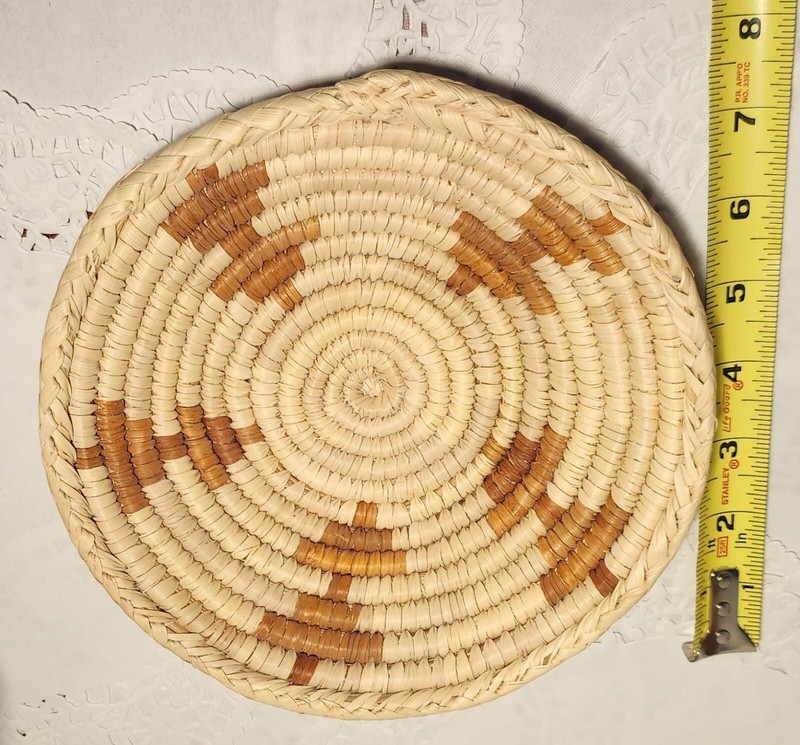 Vtg Hand Woven Grass Coil Basket Wall Art 8” Flat Native Abstract Design EUC