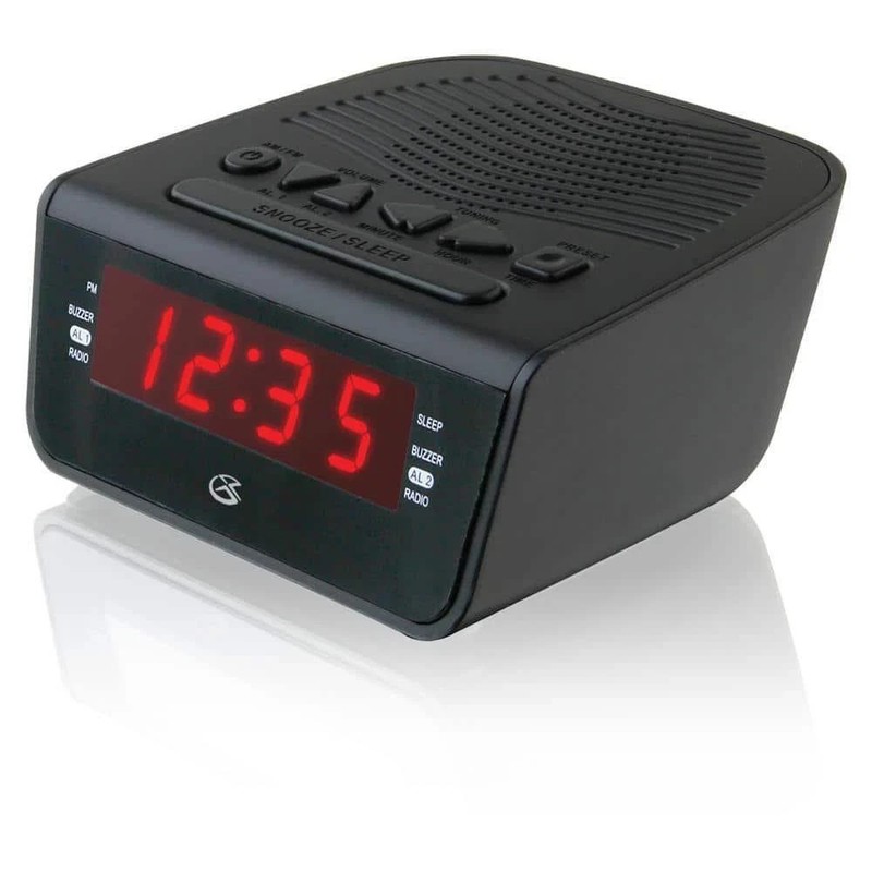 GPX Dual Alarm Clock Radio Digital AM FM LED Display Battery Backup Black