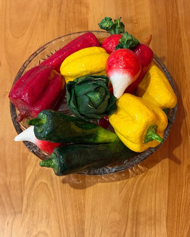 Vintage Glazed Paper Mache/Papier Mâché Hand Made Vegetables Decor Set of 12 gallery