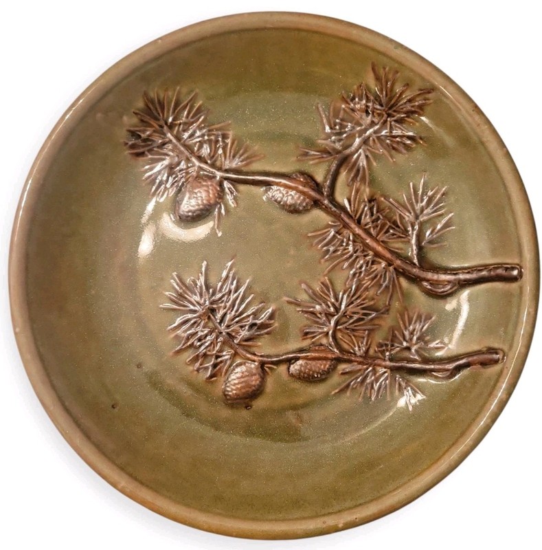 Green Pine Cone Branches 3D Plate Heavy Decorative 10″ Botanical Nature
