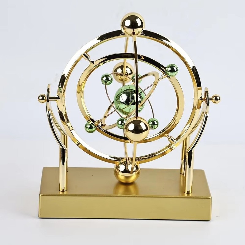 Perpetual Motion Desk Toy Newton’s Cradle Magnetic Art 23x22cm / 9×8.8″ Gold
