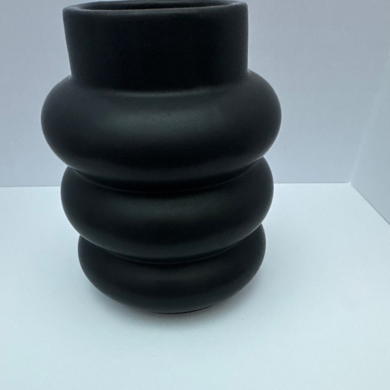Matte Black Ceramic Round Ribbed Bulbous Table Vase Decorative Freestanding gallery