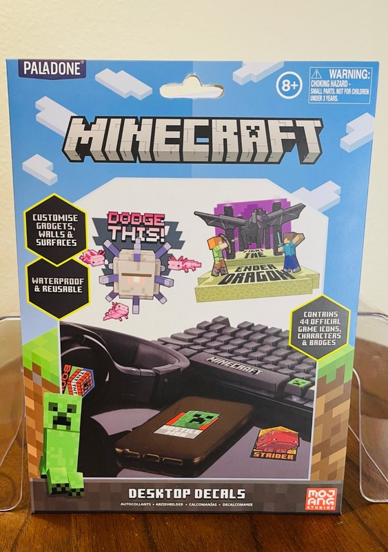 Minecraft Desktop Decals Paladone 44 Official Game Icons and Badges - New 