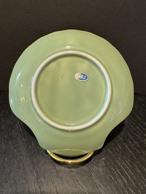 VTG Porcelain Trinket Dish Ashtray Seashell Green Scalloped Gold Edges 4.25” gallery