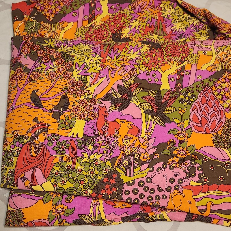 Anthropologie UO XL 60s Vintage Inspired Tapestry India Elephants Stars Horses
