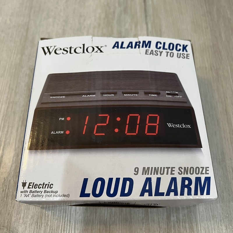 Westclox 22690 .6 Retro Wood Grain LED Alarm Clock – Brown
