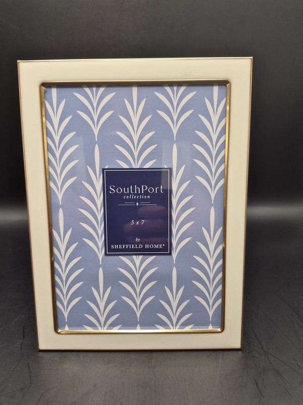 Sheffield Home Enamel Southport Collection 5″×7″ Cream Photo Picture Frame