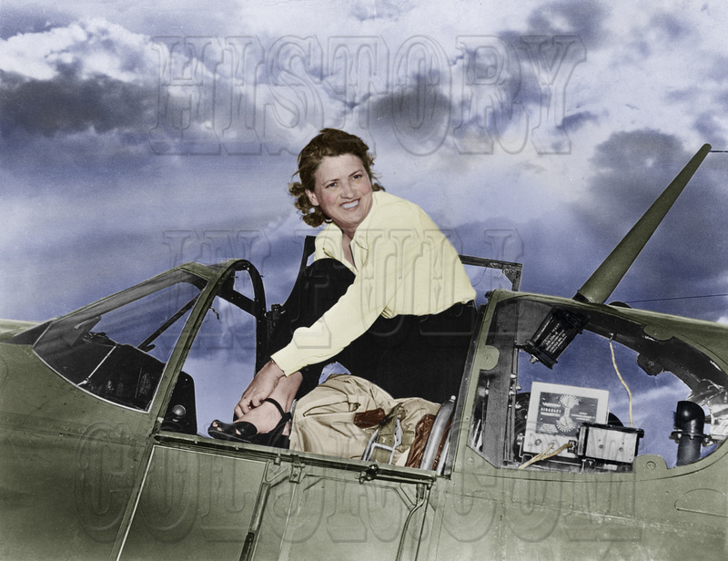 Jacqueline Cochran racing pilot aviation color photo – I10045